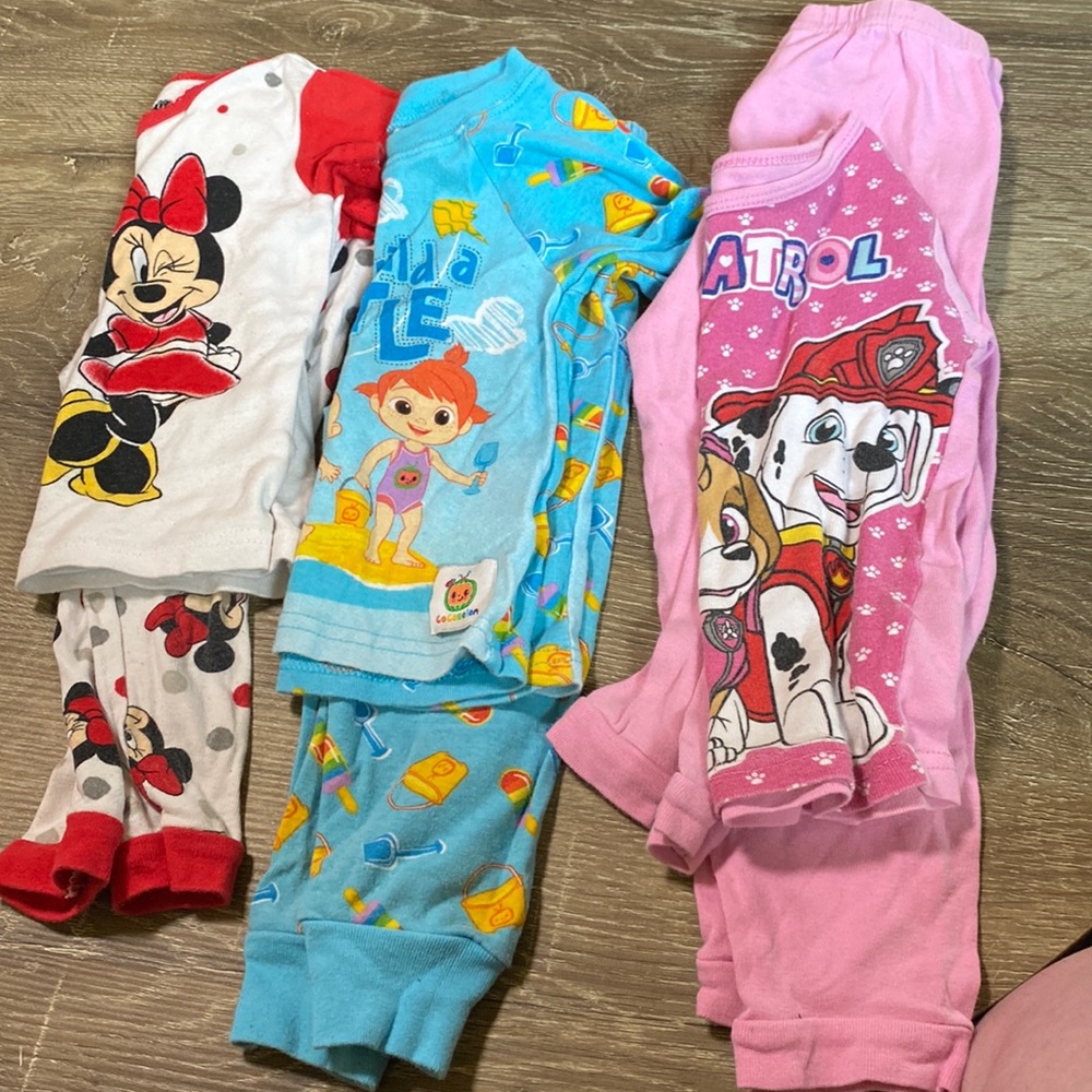 Size 2t characters pjs